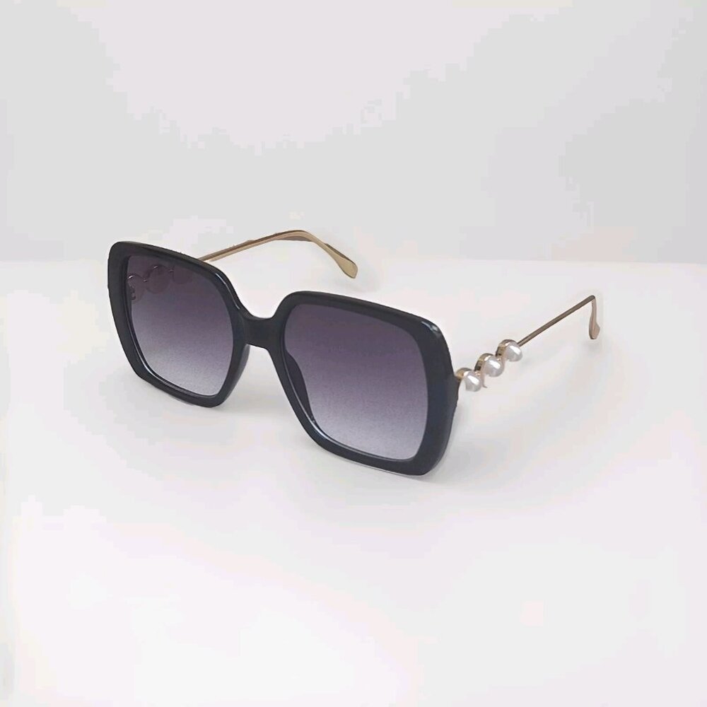 SHEIN SUNGLASSES WITH CASE